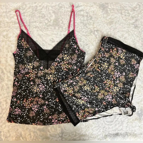 Victoria's Secret Other - Victoria’s Secret Floral & Lace 2 Piece Pajama Set